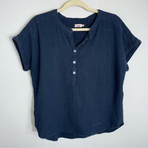 Faherty Desmond Organic Gauze Cotton Blouse-Short Sleeve-Blue-Size Medium